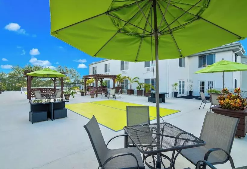 فندق Naples Park Central