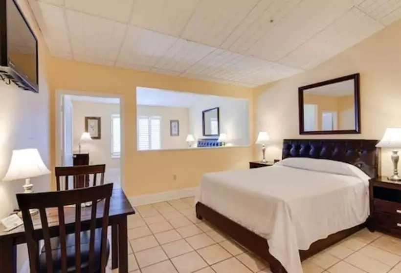 فندق Naples Park Central