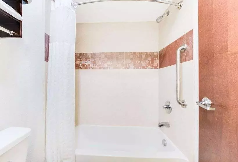 בית מלון כפרי Super 8 By Wyndham Cotulla Tx