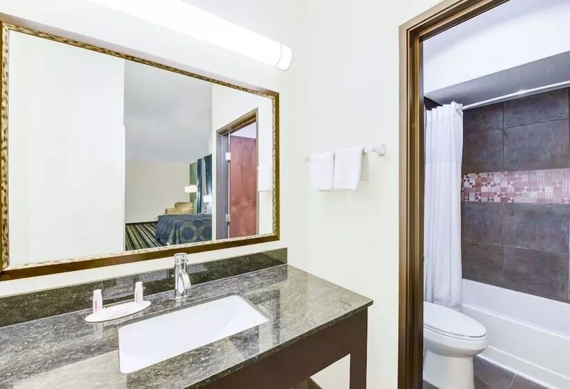 בית מלון כפרי Super 8 By Wyndham Cotulla Tx