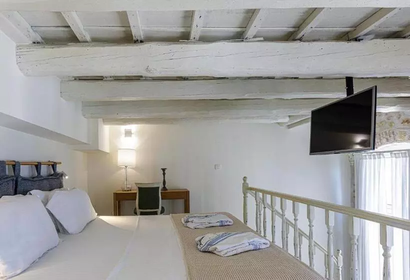 ホテル Thalassa Boutique