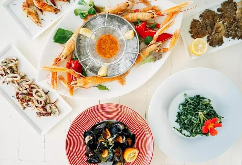 ホテル Thalassa Boutique