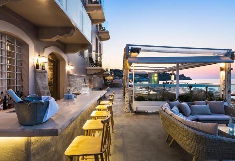 ホテル Thalassa Boutique