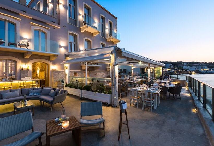 ホテル Thalassa Boutique