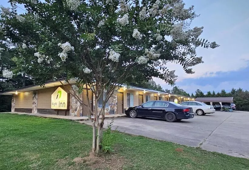 בית מלון כפרי The Night Inn