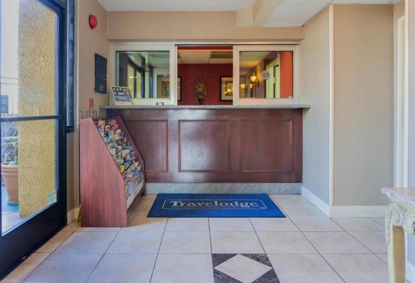 ホテル Travelodge Inn & Suites By Wyndham Gardena Ca