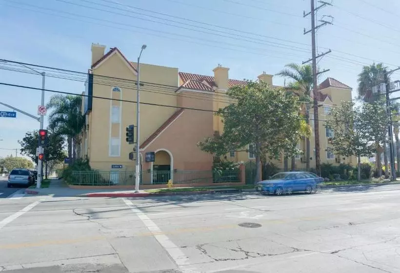 酒店 Travelodge Inn & Suites By Wyndham Gardena Ca