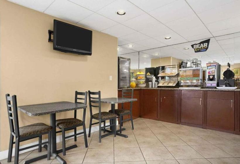 ホテル Travelodge Inn & Suites By Wyndham Gardena Ca