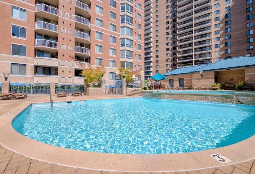 Oakwood At Ballston Place