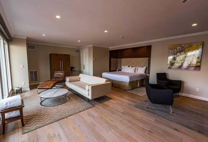 Курорт Interlaken Inn