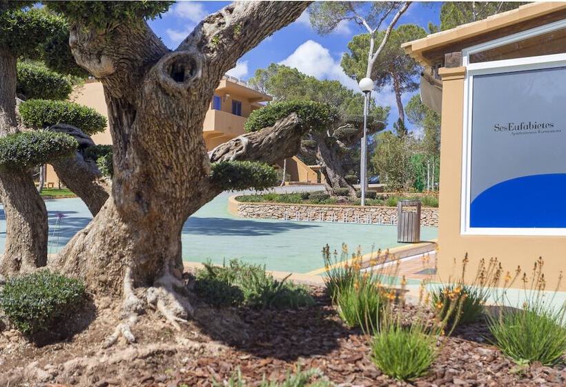 Ses Eufabietes Apartments & Restaurant