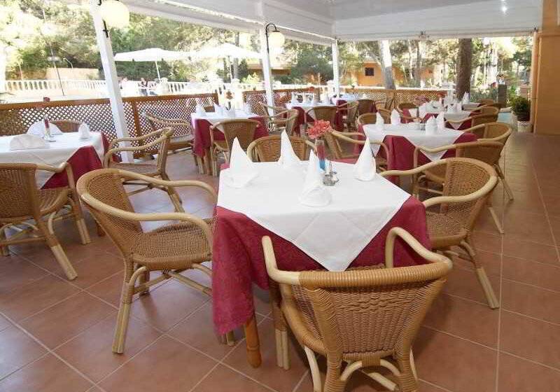 Ses Eufabietes Apartments & Restaurant