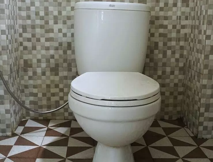 Hotelli The Castury Homestay Syariah By Oyo Rooms