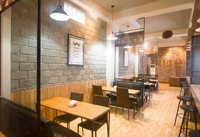 בית מלון כפרי Reddoorz Plus @ Manokwari City Center