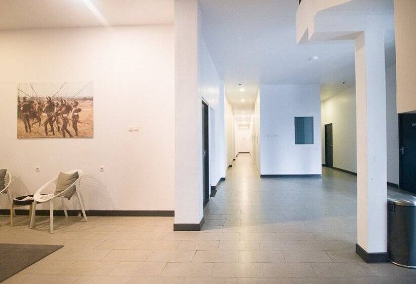 בית מלון כפרי Reddoorz Plus @ Manokwari City Center