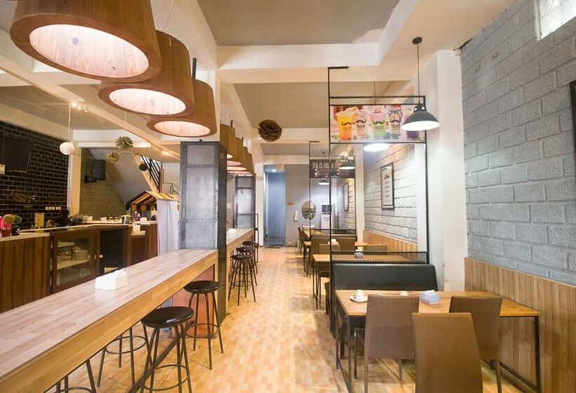 בית מלון כפרי Reddoorz Plus @ Manokwari City Center