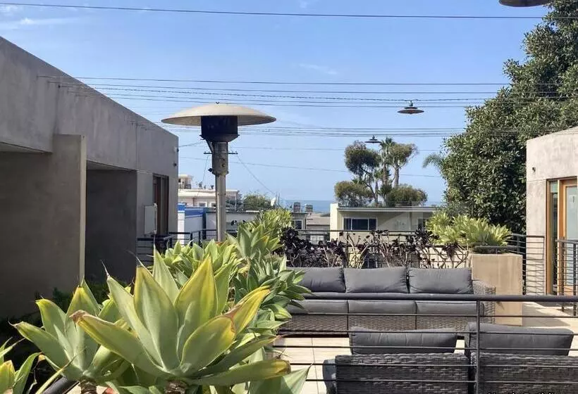 Отель 14 West Laguna Beach