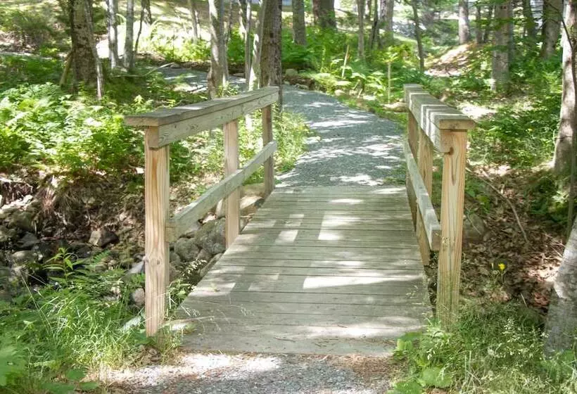 ホテル Acadia Inn