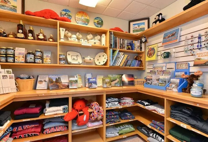 ホテル Acadia Inn