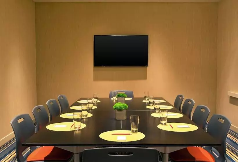 호텔 Aloft Chicago Downtown River North