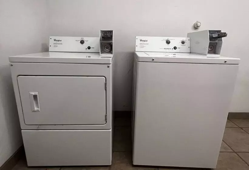 בית מלון כפרי Baymont By Wyndham Brenham