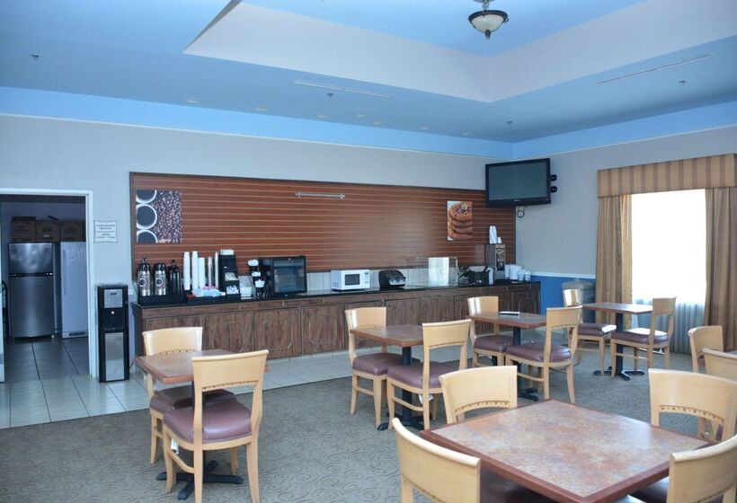 בית מלון כפרי Baymont By Wyndham Brenham