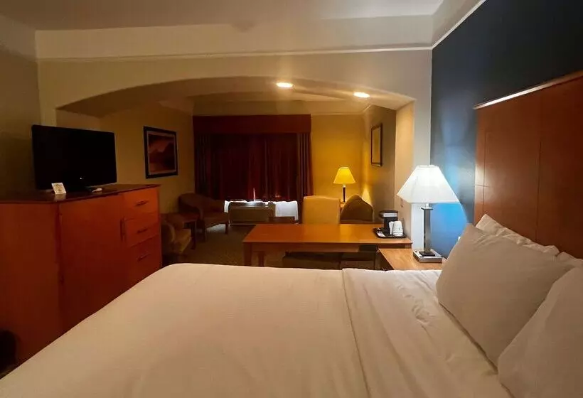 בית מלון כפרי Baymont By Wyndham Brenham