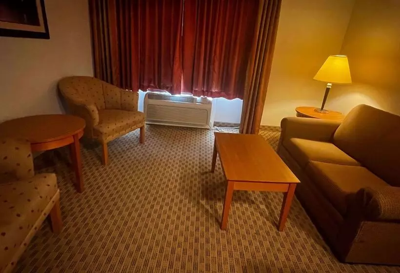 בית מלון כפרי Baymont By Wyndham Brenham