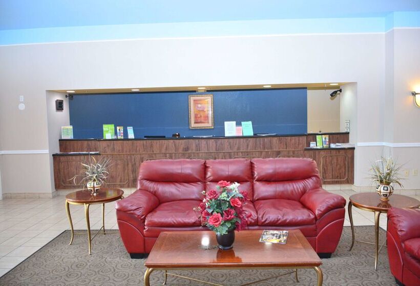 בית מלון כפרי Baymont By Wyndham Brenham