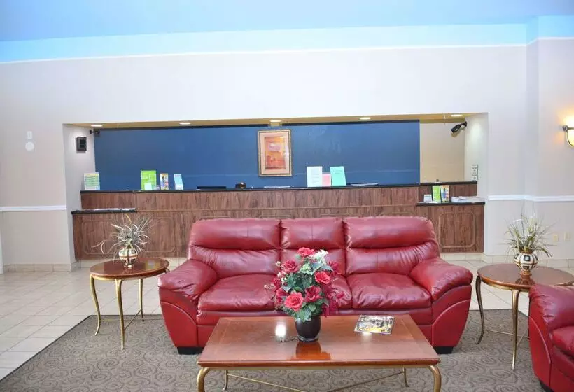 בית מלון כפרי Baymont By Wyndham Brenham