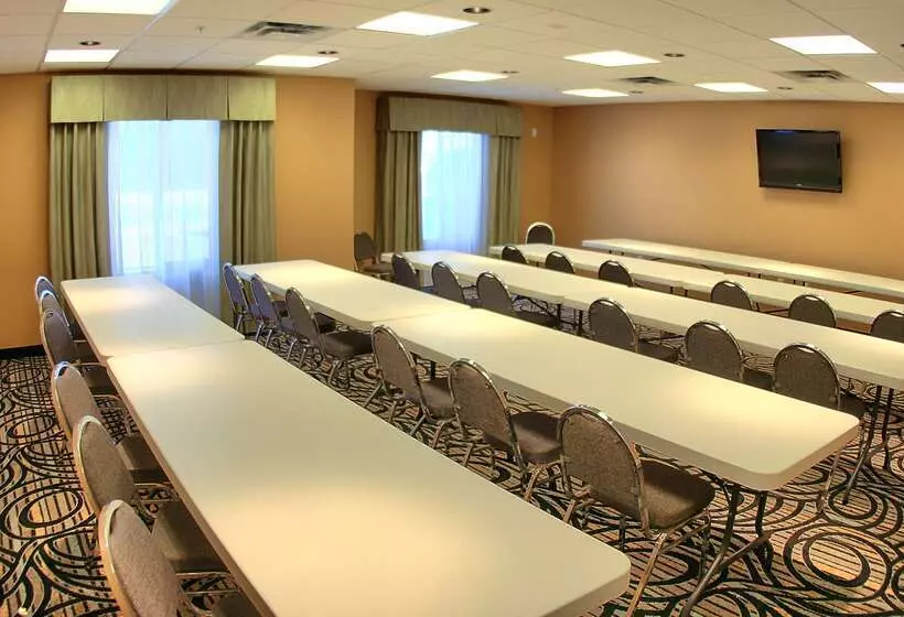ホテル Best Western Plus Airport Inn & Suites