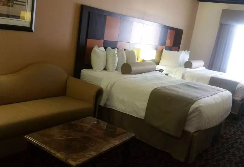 ホテル Best Western Plus Airport Inn & Suites