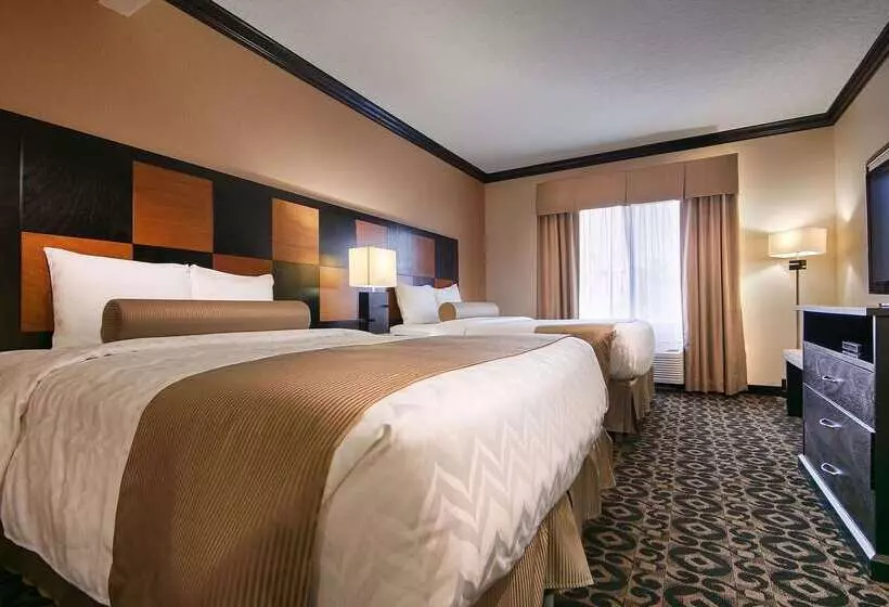 ホテル Best Western Plus Airport Inn & Suites