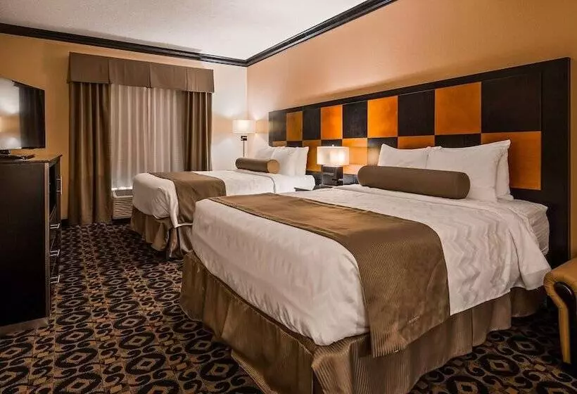 ホテル Best Western Plus Airport Inn & Suites