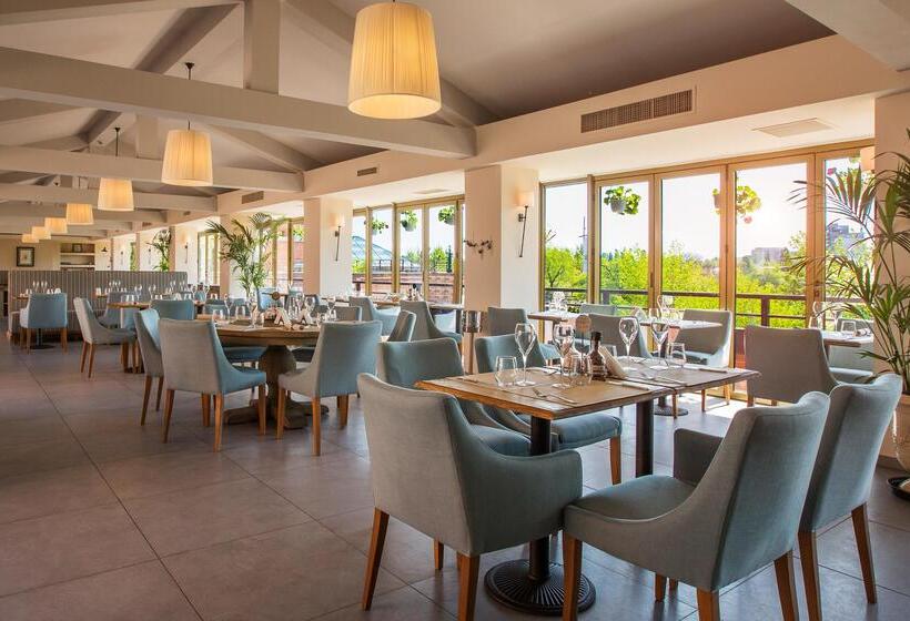 هتل Caro Horoscop