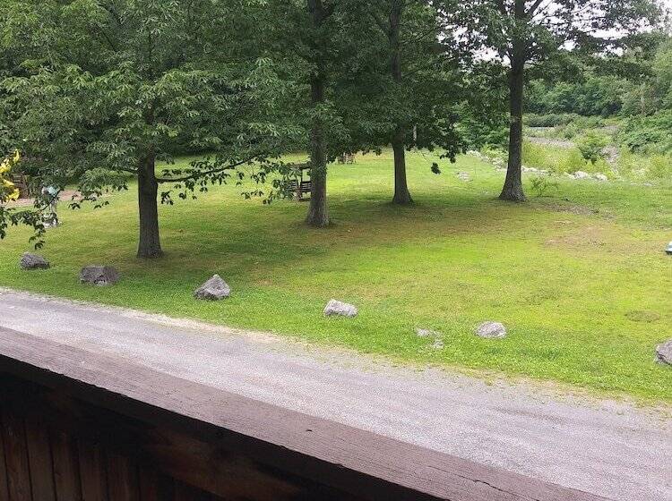 בית מלון כפרי Catskill Mountain Lodge