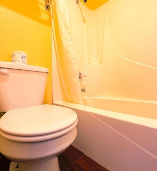 ホテル Coastal Inn By Oyo Lincoln City Oregon Coast Hwy