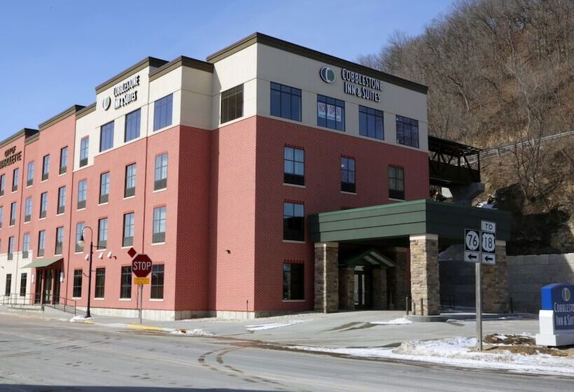 فندق Cobblestone Inn & Suites  Marquette