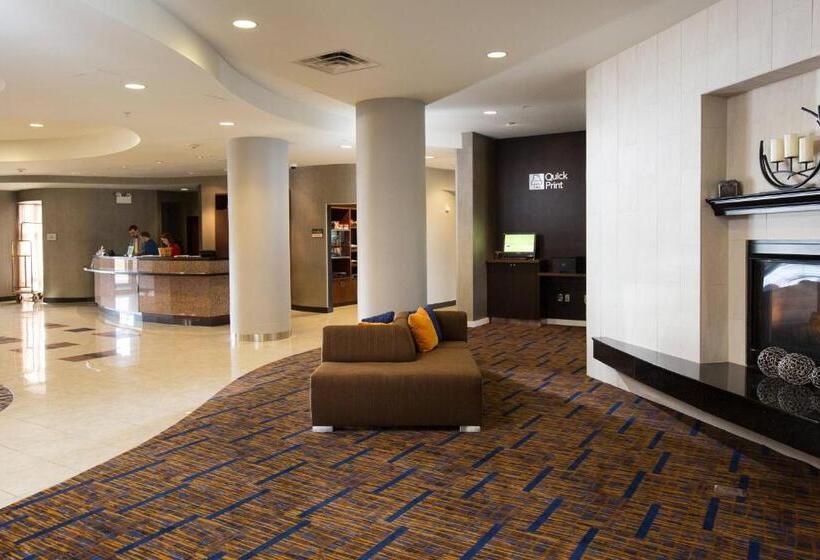 Отель Courtyard By Marriott Winchester Medical Center