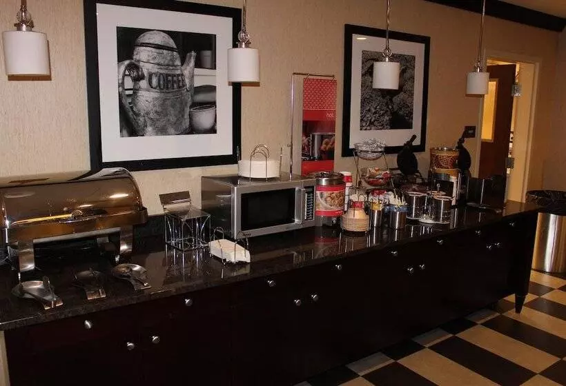 Отель Hampton Inn Belton/kansas City Area