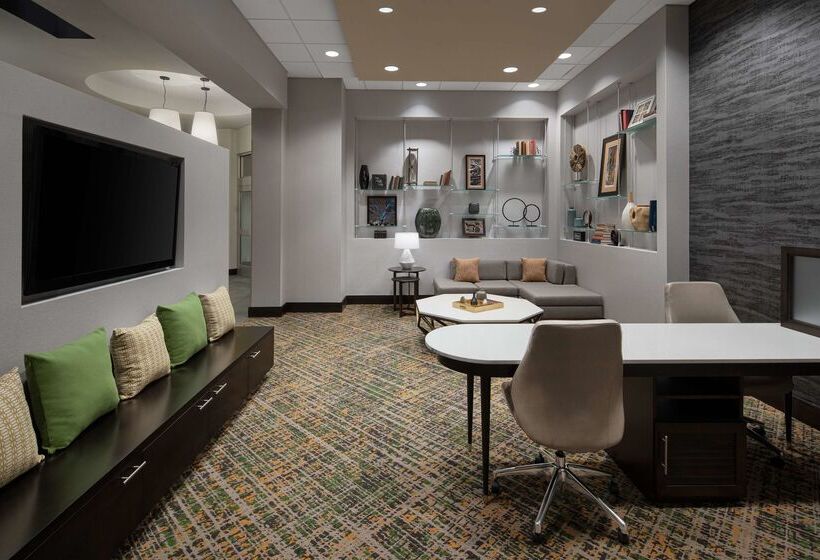 호텔 Homewood Suites Springfield Va