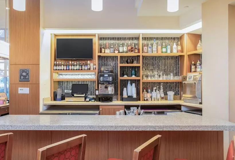 בית מלון כפרי Hyatt Place Pensacola Airport