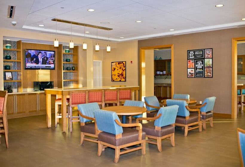 فندق Hyatt Place Pensacola Airport