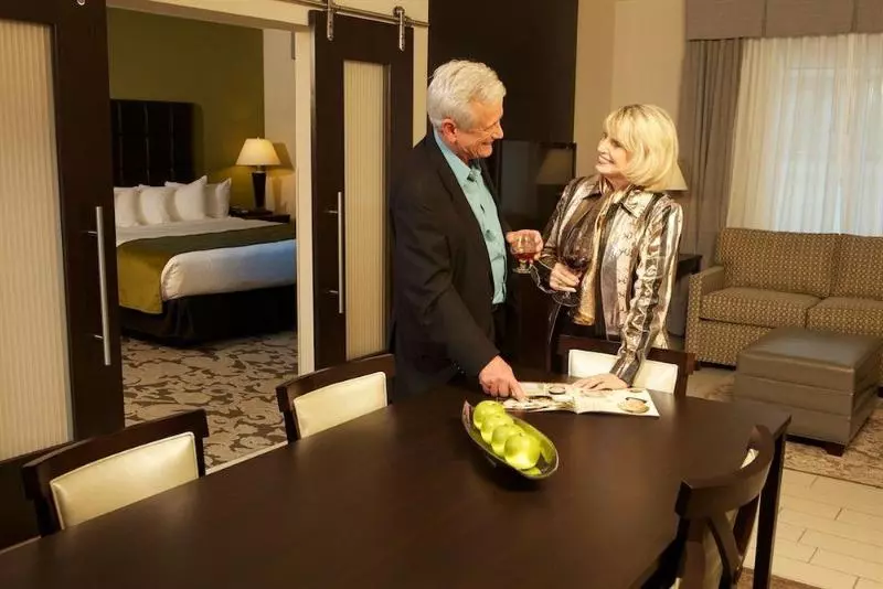 Отель Prairie Meadows Casino Racetrack And