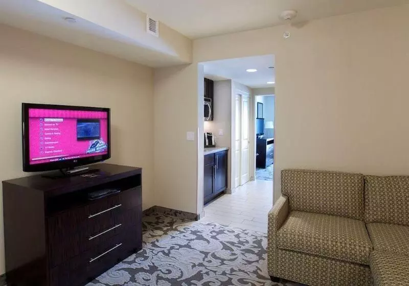 Отель Prairie Meadows Casino Racetrack And