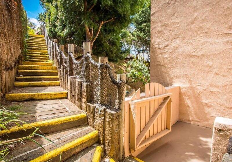 בית מלון כפרי Rodeway Inn Encinitas North