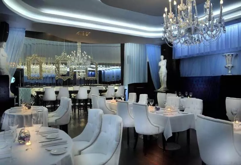 Sun City Hotel   The Gabriel