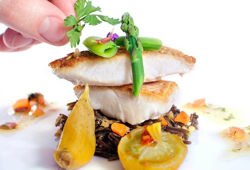 Sun City Hotel   The Gabriel