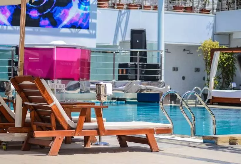 Sun City Hotel   The Gabriel