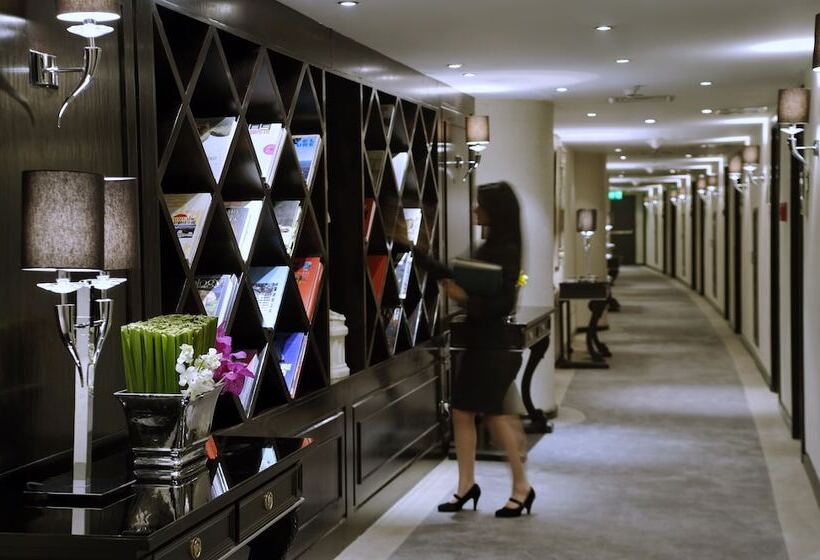 Sun City Hotel   The Gabriel